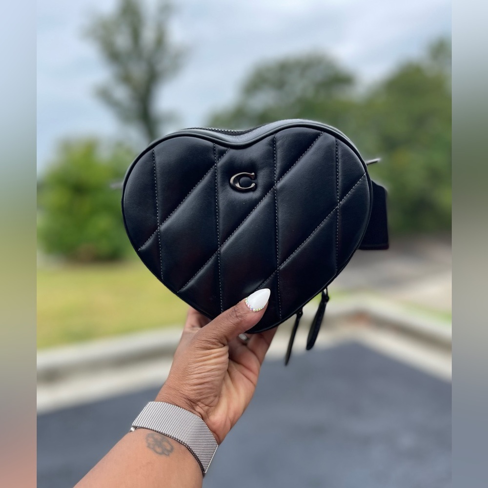 ✨VIRAL✨ Quilted Coach Heart Bag  *Large Version*